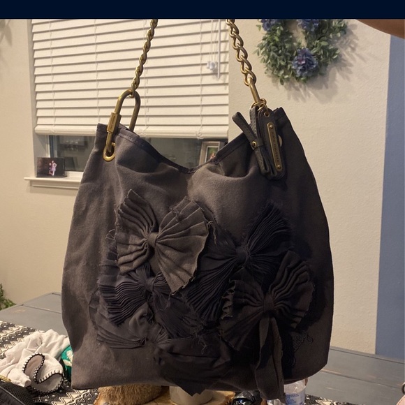 Purse - Picture 1 of 4